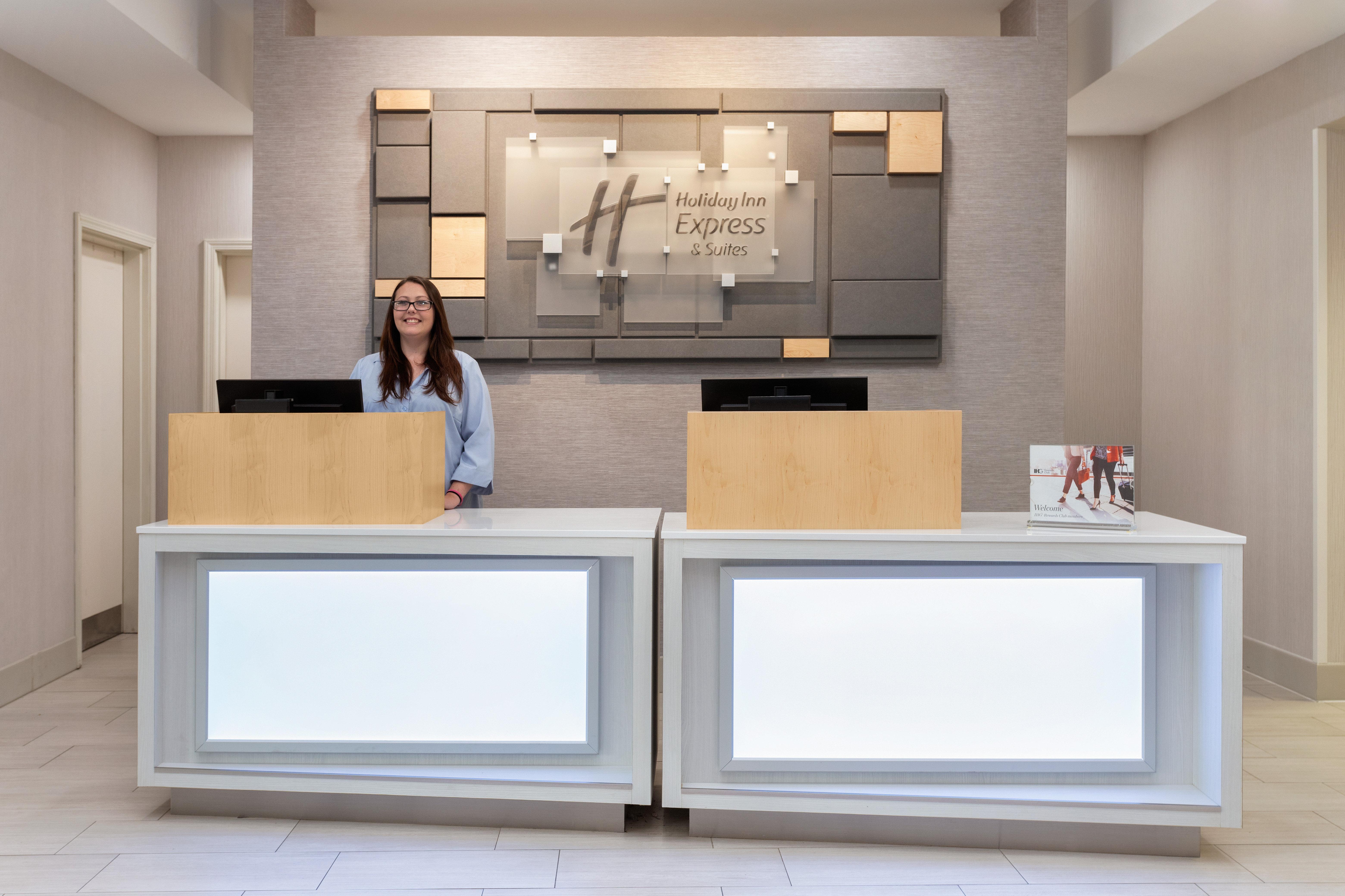 Holiday Inn Express & Suites Searcy By Ihg Exterior photo