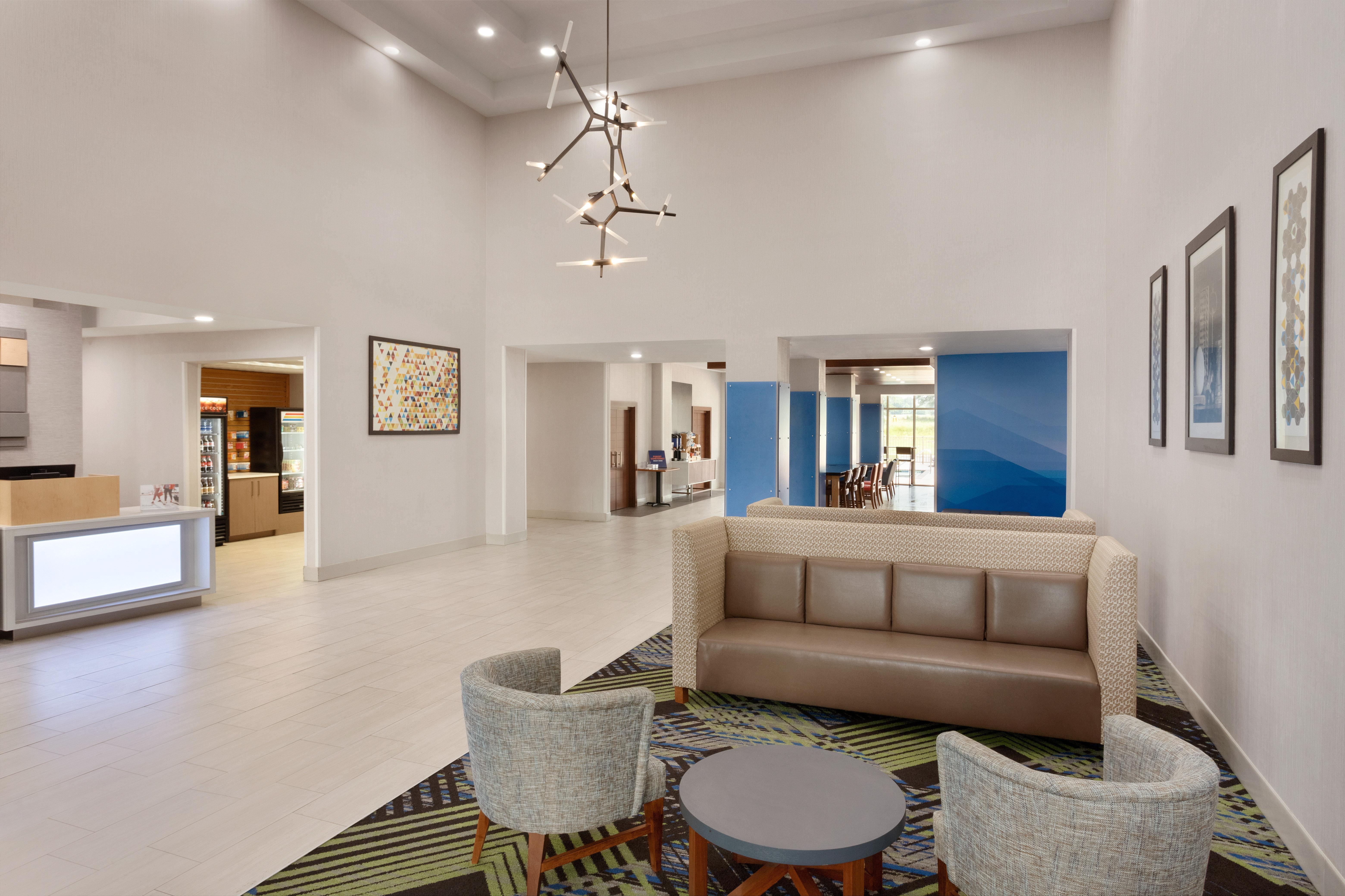 Holiday Inn Express & Suites Searcy By Ihg Exterior photo
