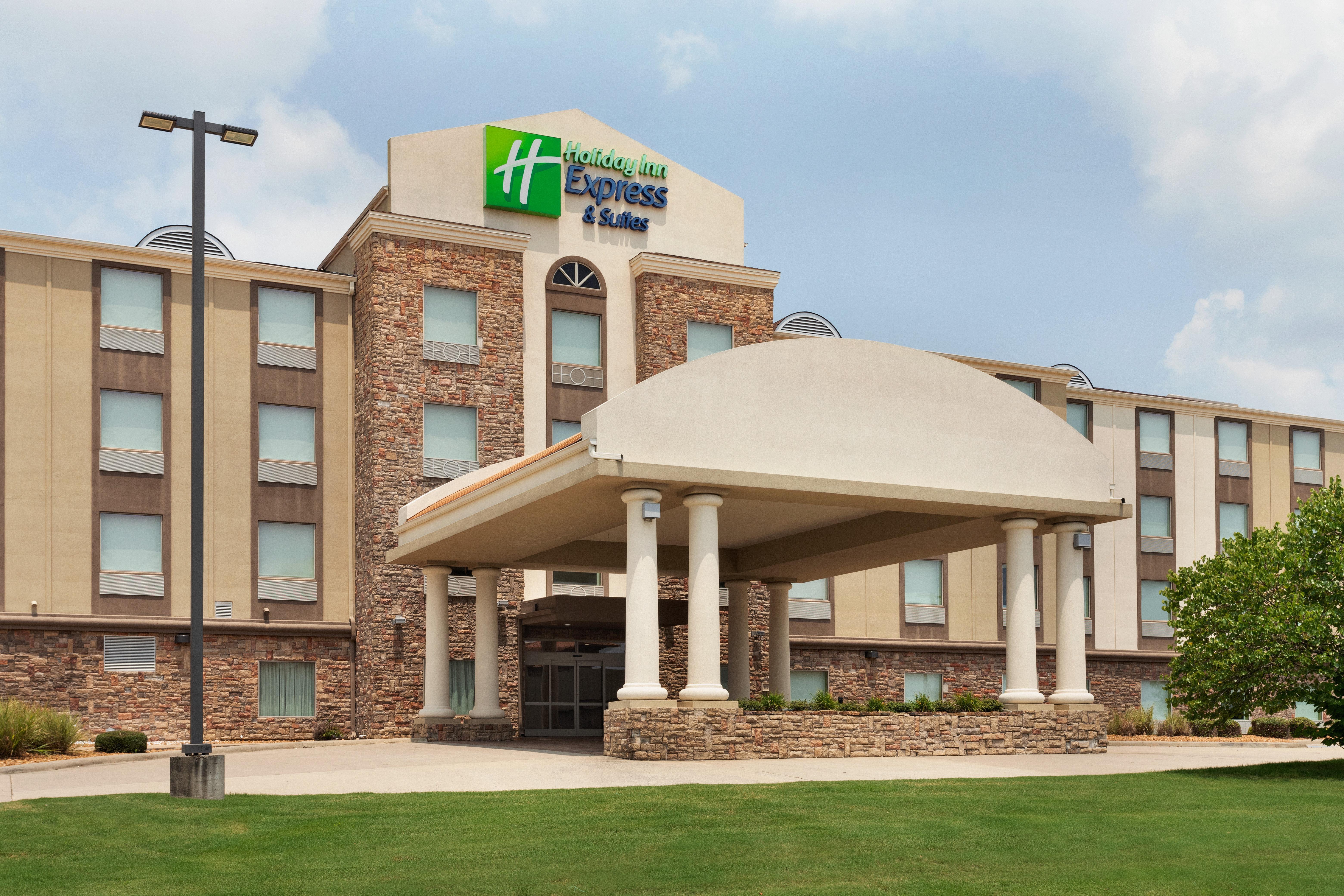 Holiday Inn Express & Suites Searcy By Ihg Exterior photo