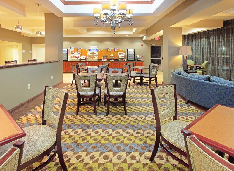 Holiday Inn Express & Suites Searcy By Ihg Exterior photo
